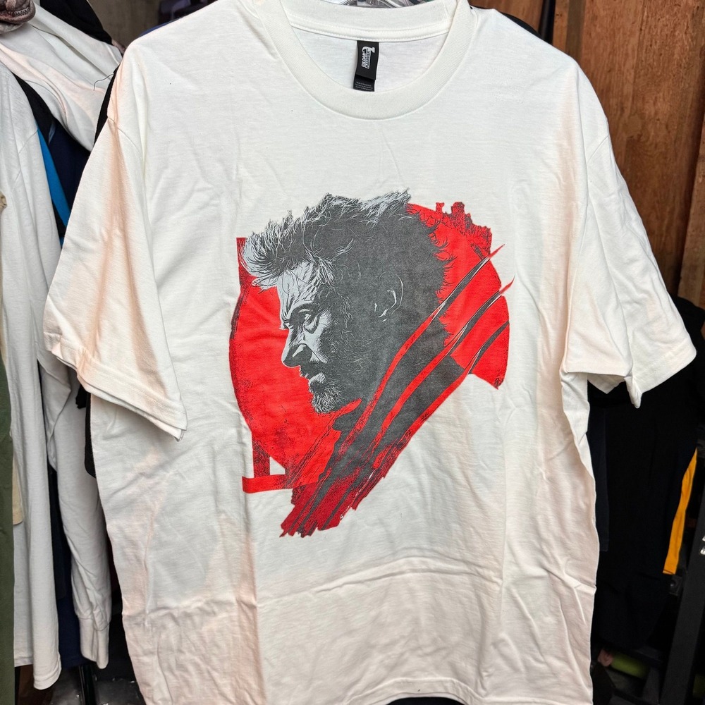 Logan Wolverine shirt NWOT size Large